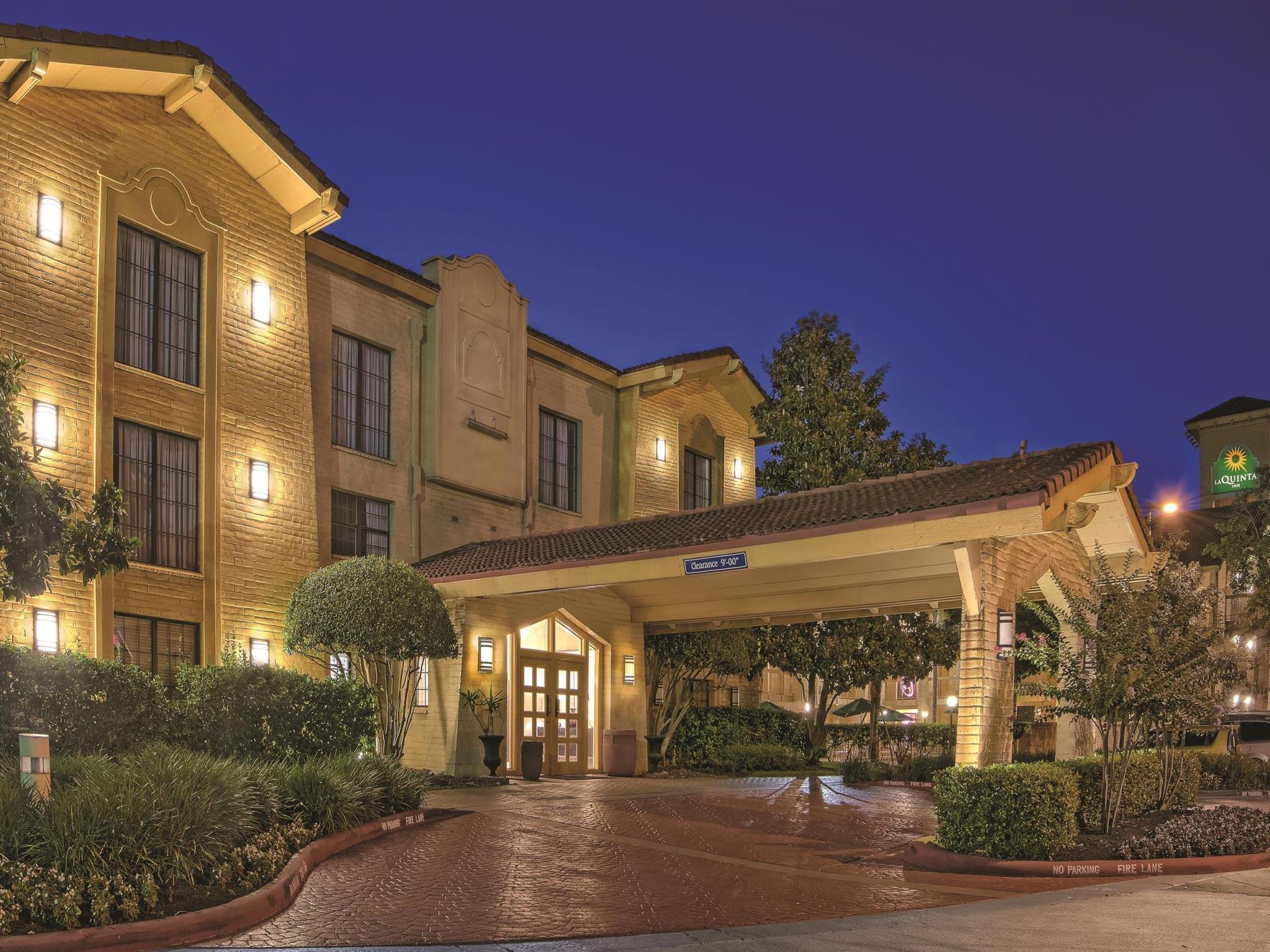 Super 8 By Wyndham The Woodlands North Exterior foto